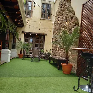 casa-thomar.guatemalaantiguahotels.com/