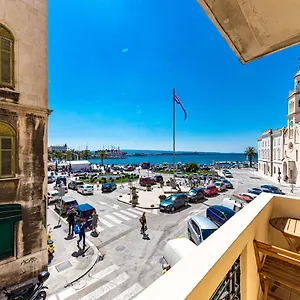 4* Pensión Riva