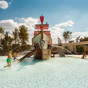 ***** Vakantiepark Mobile Homes Santa Marina, Lanterna Kroatië